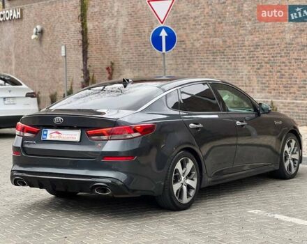 Серый Киа Оптима, объемом двигателя 2.36 л и пробегом 180 тыс. км за 13900 $, фото 11 на Automoto.ua