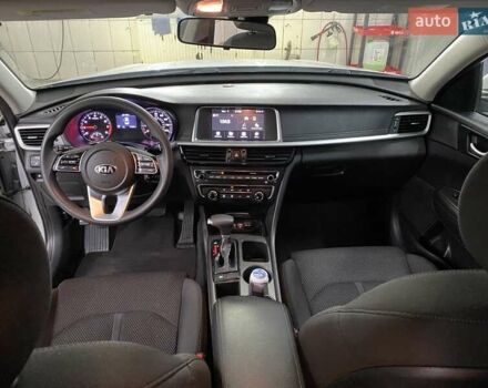 Сірий Кіа Оптіма, об'ємом двигуна 2.36 л та пробігом 117 тис. км за 13500 $, фото 10 на Automoto.ua