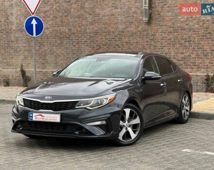 Серый Киа Оптима, объемом двигателя 2.36 л и пробегом 180 тыс. км за 13900 $, фото 2 на Automoto.ua