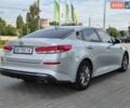Сірий Кіа Оптіма, об'ємом двигуна 2 л та пробігом 173 тис. км за 12900 $, фото 4 на Automoto.ua
