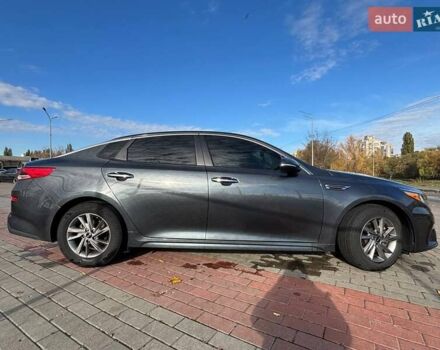 Киа Оптима 2019 в Киеве на Automoto.ua Серый Киа Оптима, объемом двигателя 2.36 л и пробегом 136 тыс. км за 14600 $, фото 4 на Automoto.ua