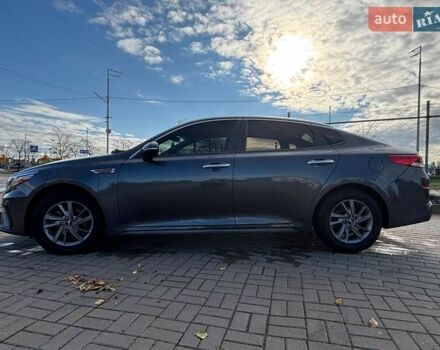Киа Оптима 2019 в Киеве на Automoto.ua Серый Киа Оптима, объемом двигателя 2.36 л и пробегом 136 тыс. км за 14600 $, фото 3 на Automoto.ua