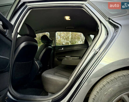 Сірий Кіа Оптіма, об'ємом двигуна 2.36 л та пробігом 185 тис. км за 14700 $, фото 25 на Automoto.ua