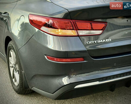 Сірий Кіа Оптіма, об'ємом двигуна 2.36 л та пробігом 185 тис. км за 14700 $, фото 16 на Automoto.ua