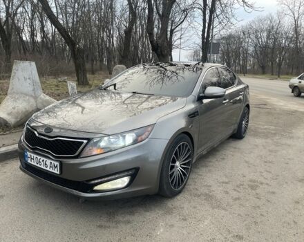 Сірий Кіа Оптіма, об'ємом двигуна 2 л та пробігом 200 тис. км за 9800 $, фото 1 на Automoto.ua