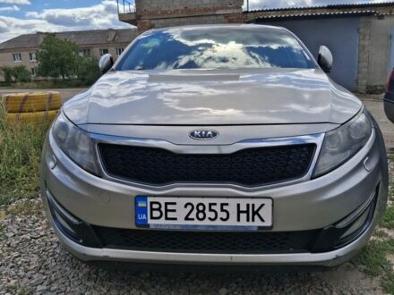 Сірий Кіа Оптіма, об'ємом двигуна 2 л та пробігом 265 тис. км за 9303 $, фото 1 на Automoto.ua