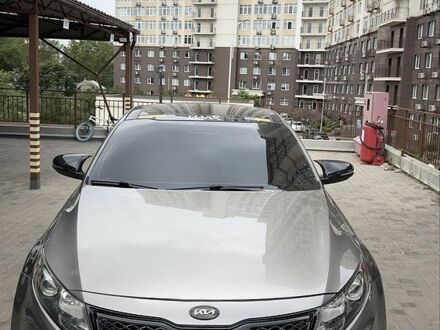 Сірий Кіа Оптіма, об'ємом двигуна 2 л та пробігом 256 тис. км за 8922 $, фото 1 на Automoto.ua