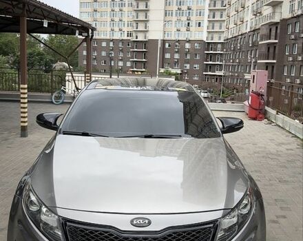 Сірий Кіа Оптіма, об'ємом двигуна 2 л та пробігом 256 тис. км за 8922 $, фото 1 на Automoto.ua