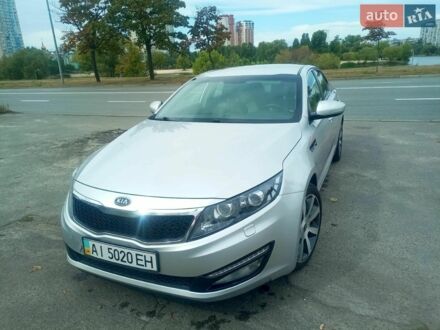 Сірий Кіа Оптіма, об'ємом двигуна 2 л та пробігом 175 тис. км за 9500 $, фото 1 на Automoto.ua