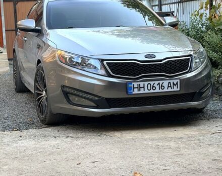 Сірий Кіа Оптіма, об'ємом двигуна 2 л та пробігом 200 тис. км за 9300 $, фото 1 на Automoto.ua