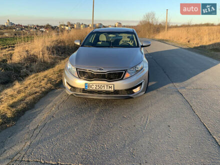 Кіа Оптіма 2013 у Дрогобичі на Automoto.ua Сірий Кіа Оптіма, об'ємом двигуна 2.36 л та пробігом 127 тис. км за 9350 $, фото 1 на Automoto.ua