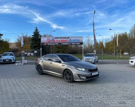 Сірий Кіа Оптіма, об'ємом двигуна 2 л та пробігом 193 тис. км за 9999 $, фото 1 на Automoto.ua