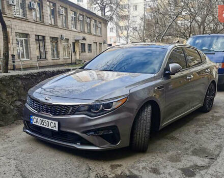 Сірий Кіа Оптіма, об'ємом двигуна 2 л та пробігом 100 тис. км за 13200 $, фото 1 на Automoto.ua