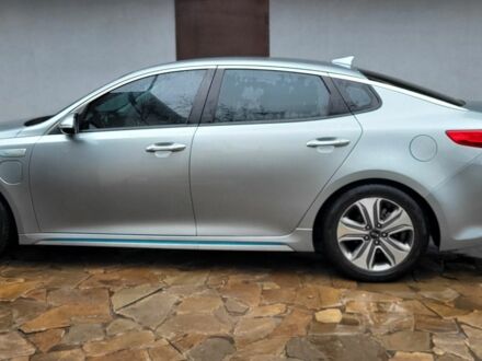 Сірий Кіа Оптіма, об'ємом двигуна 2 л та пробігом 107 тис. км за 15700 $, фото 1 на Automoto.ua