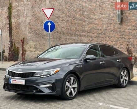 Серый Киа Оптима, объемом двигателя 2.36 л и пробегом 180 тыс. км за 13900 $, фото 1 на Automoto.ua