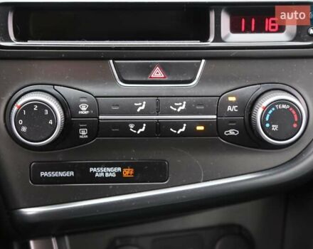 Синий Киа Оптима, объемом двигателя 2.36 л и пробегом 180 тыс. км за 9000 $, фото 18 на Automoto.ua