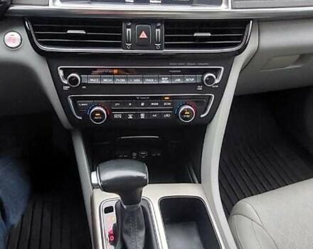 Синій Кіа Оптіма, об'ємом двигуна 2 л та пробігом 56 тис. км за 17950 $, фото 5 на Automoto.ua