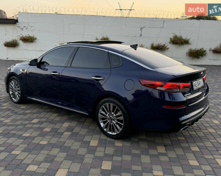 Синий Киа Оптима, объемом двигателя 2 л и пробегом 80 тыс. км за 17500 $, фото 4 на Automoto.ua