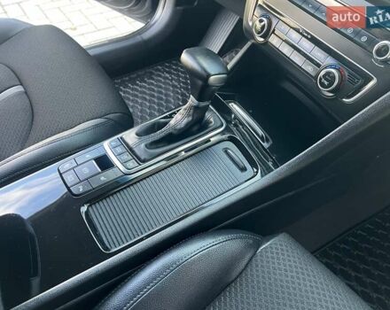 Синий Киа Оптима, объемом двигателя 1.7 л и пробегом 141 тыс. км за 14800 $, фото 15 на Automoto.ua