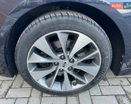 Синий Киа Оптима, объемом двигателя 1.7 л и пробегом 141 тыс. км за 14800 $, фото 68 на Automoto.ua