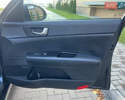 Синий Киа Оптима, объемом двигателя 1.7 л и пробегом 141 тыс. км за 14800 $, фото 7 на Automoto.ua