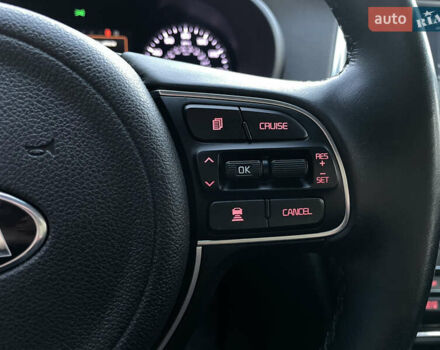 Синий Киа Оптима, объемом двигателя 0 л и пробегом 102 тыс. км за 18500 $, фото 17 на Automoto.ua