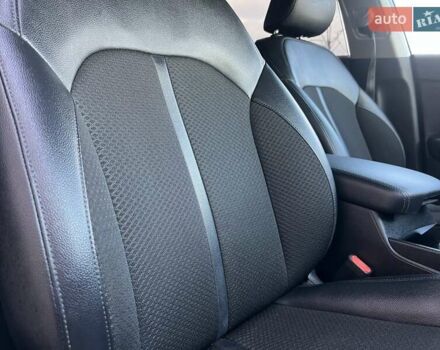 Синий Киа Оптима, объемом двигателя 1.7 л и пробегом 141 тыс. км за 14800 $, фото 10 на Automoto.ua