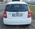Белый Киа Пиканто, объемом двигателя 1.1 л и пробегом 229 тыс. км за 4200 $, фото 4 на Automoto.ua