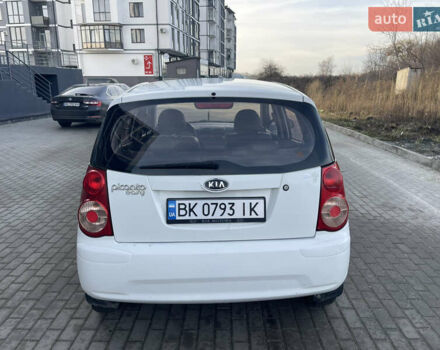 Белый Киа Пиканто, объемом двигателя 1 л и пробегом 116 тыс. км за 2999 $, фото 4 на Automoto.ua