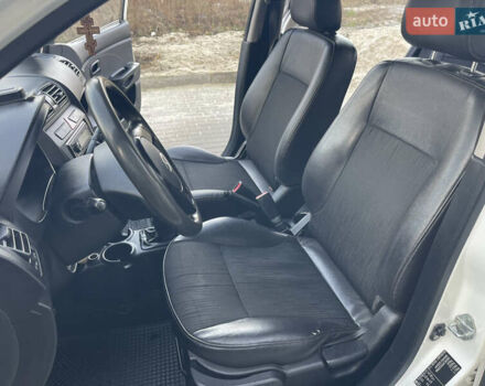 Білий Кіа Піканто, об'ємом двигуна 1 л та пробігом 116 тис. км за 3500 $, фото 12 на Automoto.ua