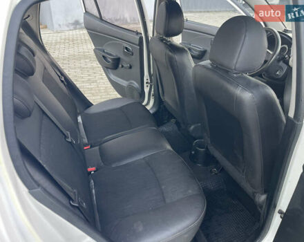 Белый Киа Пиканто, объемом двигателя 1 л и пробегом 116 тыс. км за 2999 $, фото 25 на Automoto.ua