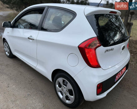 Білий Кіа Піканто, об'ємом двигуна 1.09 л та пробігом 132 тис. км за 5800 $, фото 35 на Automoto.ua