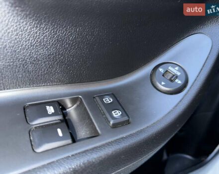 Білий Кіа Піканто, об'ємом двигуна 1.09 л та пробігом 132 тис. км за 5800 $, фото 26 на Automoto.ua