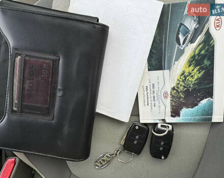 Кіа Піканто 2014 у Южне (Південне) на Automoto.ua Білий Кіа Піканто, об'ємом двигуна 1.2 л та пробігом 92 тис. км за 8300 $, фото 12 на Automoto.ua