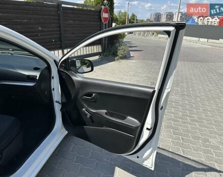 Білий Кіа Піканто, об'ємом двигуна 1 л та пробігом 153 тис. км за 6900 $, фото 29 на Automoto.ua