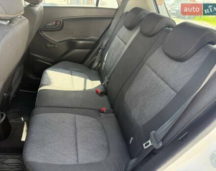 Білий Кіа Піканто, об'ємом двигуна 1 л та пробігом 161 тис. км за 6900 $, фото 9 на Automoto.ua