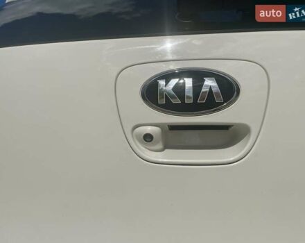 Білий Кіа Піканто, об'ємом двигуна 1.25 л та пробігом 106 тис. км за 14900 $, фото 5 на Automoto.ua