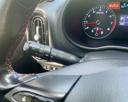 Білий Кіа Піканто, об'ємом двигуна 1.25 л та пробігом 106 тис. км за 14900 $, фото 32 на Automoto.ua