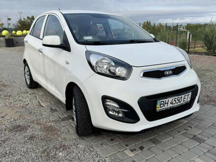 Кіа Піканто 2014 у Южне (Південне) на Automoto.ua Білий Кіа Піканто, об'ємом двигуна 1.2 л та пробігом 92 тис. км за 8300 $, фото 1 на Automoto.ua