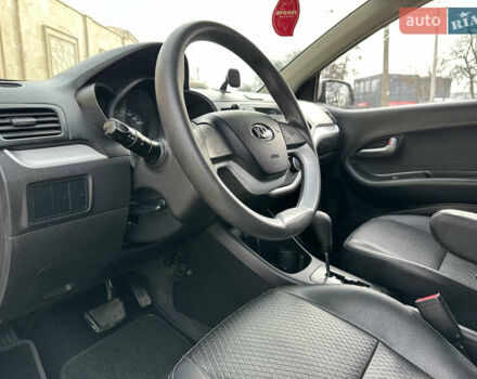 Бежевый Киа Пиканто, объемом двигателя 1 л и пробегом 172 тыс. км за 7300 $, фото 20 на Automoto.ua