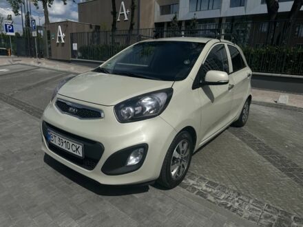 Киа Пиканто 2013 в Киеве на Automoto.ua Бежевый Киа Пиканто, объемом двигателя 1 л и пробегом 104 тыс. км за 7500 $, фото 1 на Automoto.ua