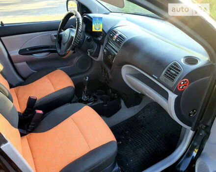 Черный Киа Пиканто, объемом двигателя 1.1 л и пробегом 211 тыс. км за 3150 $, фото 9 на Automoto.ua