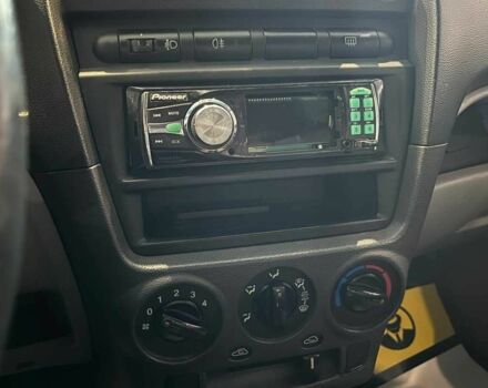 Черный Киа Пиканто, объемом двигателя 1.1 л и пробегом 202 тыс. км за 4500 $, фото 12 на Automoto.ua