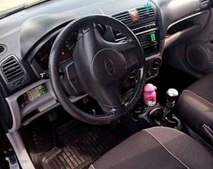 Чорний Кіа Піканто, об'ємом двигуна 1.12 л та пробігом 200 тис. км за 3900 $, фото 3 на Automoto.ua