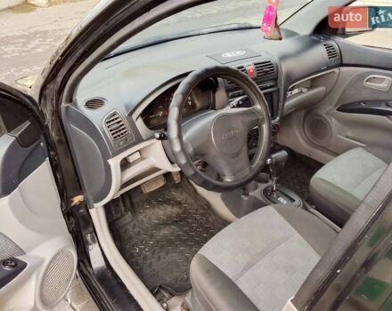 Чорний Кіа Піканто, об'ємом двигуна 1.09 л та пробігом 285 тис. км за 5300 $, фото 4 на Automoto.ua