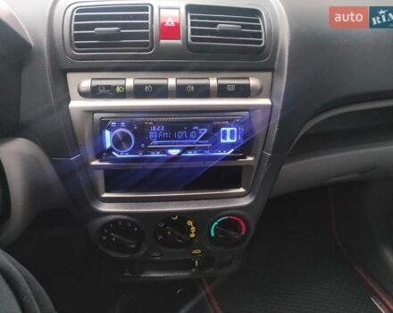 Черный Киа Пиканто, объемом двигателя 1.1 л и пробегом 138 тыс. км за 5099 $, фото 6 на Automoto.ua