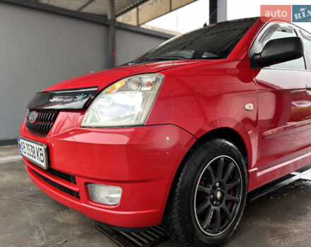 Красный Киа Пиканто, объемом двигателя 1.1 л и пробегом 181 тыс. км за 3800 $, фото 4 на Automoto.ua