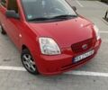 Красный Киа Пиканто, объемом двигателя 1.1 л и пробегом 187 тыс. км за 4500 $, фото 1 на Automoto.ua