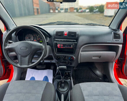 Красный Киа Пиканто, объемом двигателя 1.1 л и пробегом 138 тыс. км за 4333 $, фото 12 на Automoto.ua