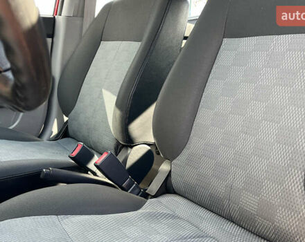 Красный Киа Пиканто, объемом двигателя 1.12 л и пробегом 188 тыс. км за 3700 $, фото 19 на Automoto.ua